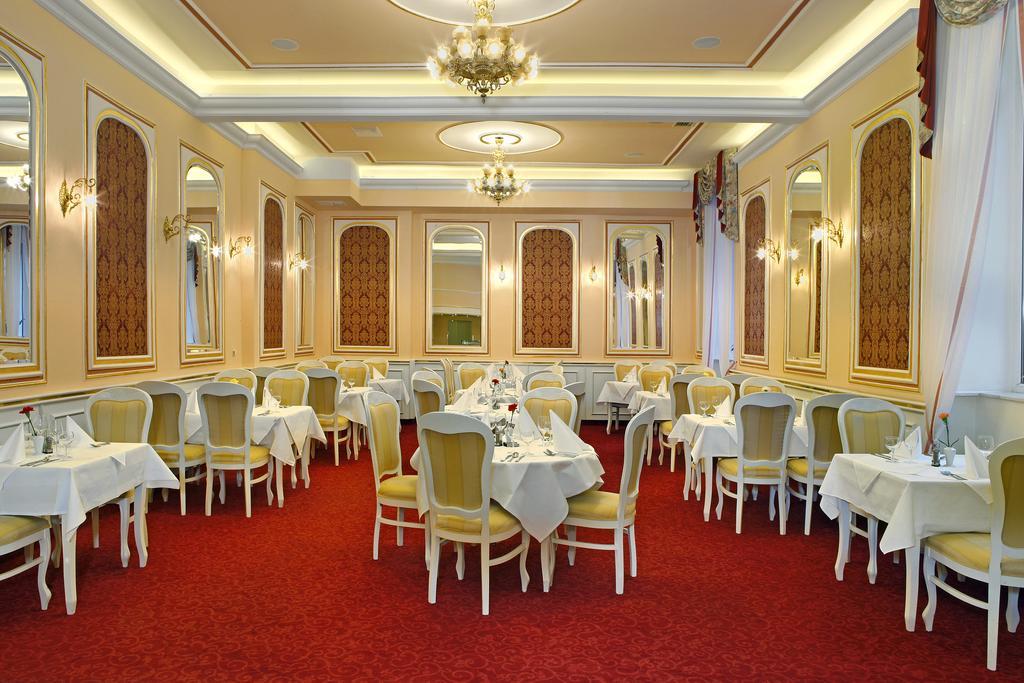 فندق Ensana Hvezda - Imperial - Neapol Mariánské Lázně المظهر الخارجي الصورة